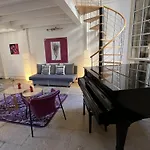 Pianist Ac, Center Διαμέρισμα