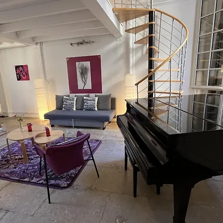 Pianist Ac, Center Apartamento